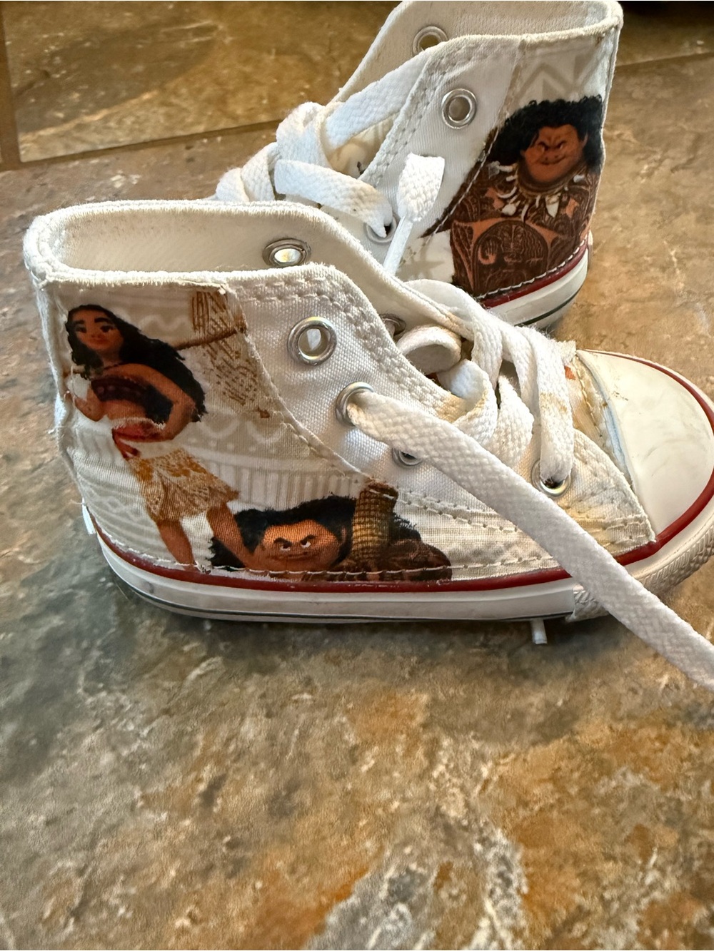 Toddler Moana Converse Size 5